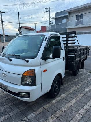 HYUNDAI HR 2.5 LONGO SEM CAÇAMBA 4X2 16V 130CV TURBO INTERCOOLER DIESEL 2P MANUAL